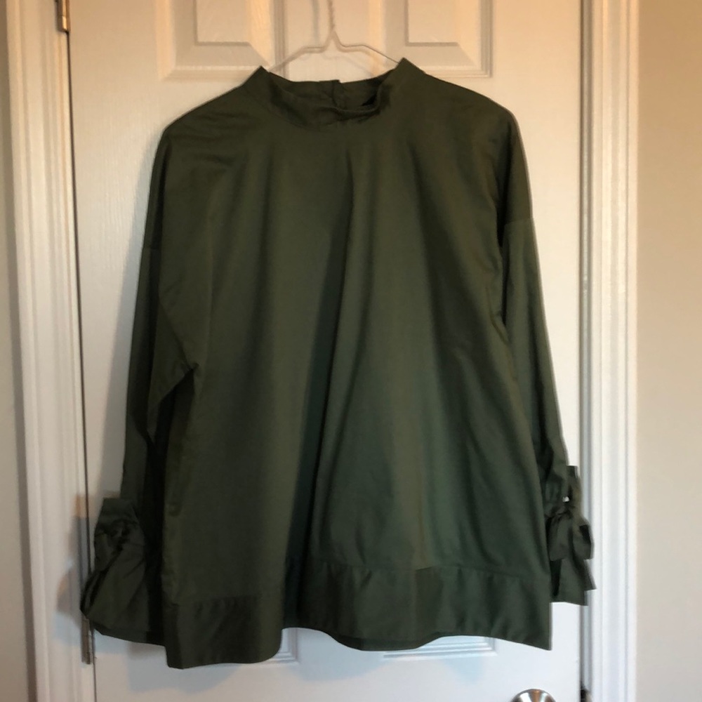 NWT Banana Republic green blouse size L